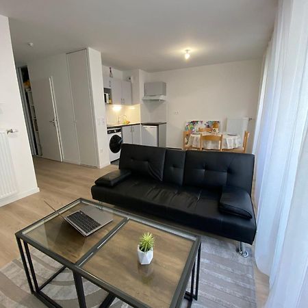 Joli Appartement F2 Bobigny Metro Proche Paris ภายนอก รูปภาพ